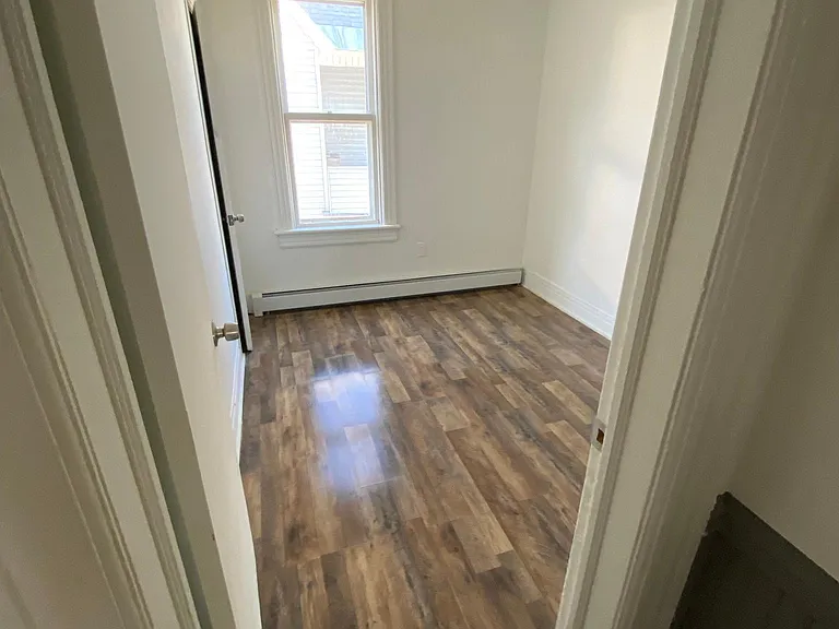 316 Grand St #4 — Photo 14