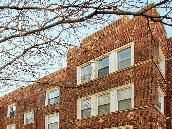 2nd image of 4052 N Richmond St #1A