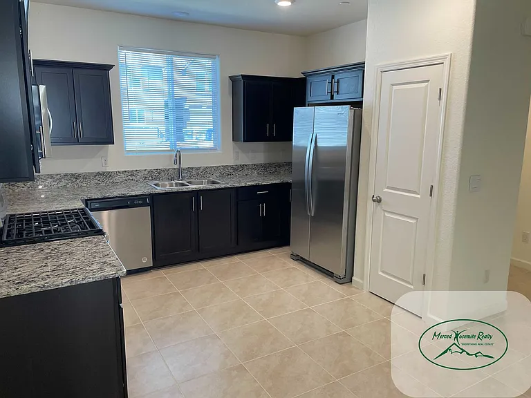 272 Shafer Ave — Photo 5
