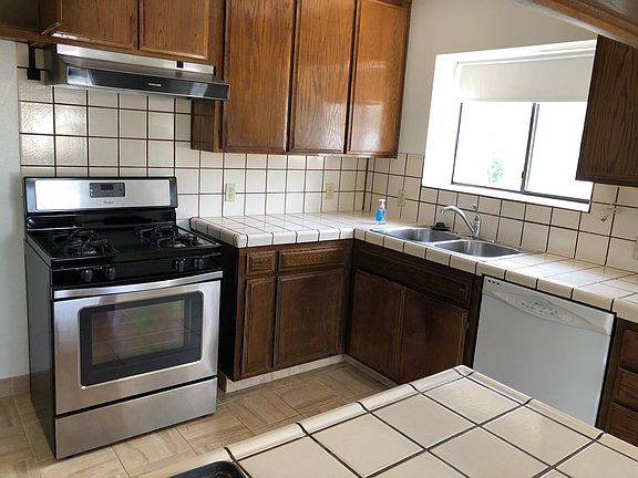 4th image of 203 Santa Anita Ct #B