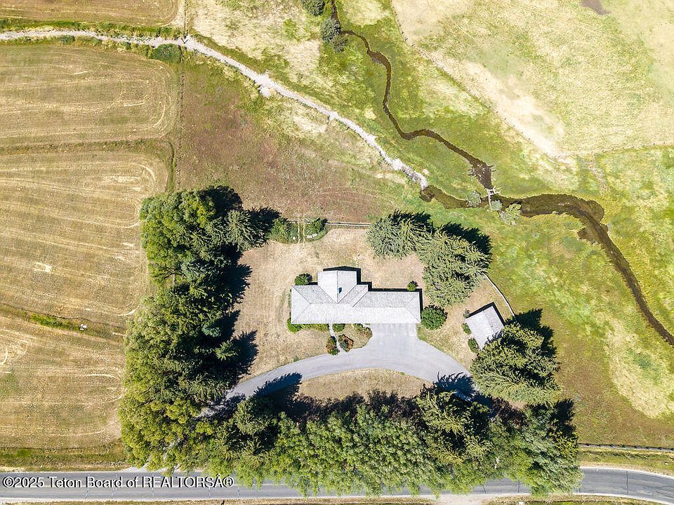 1st image of 1000 N Spring Gulch Rd