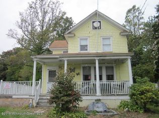 30 Mount Vernon Rd, Manalapan, NJ 07726