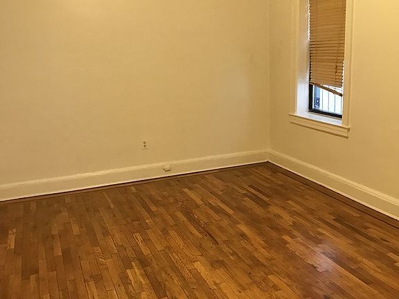 5th image of 3525 29th St APT B5