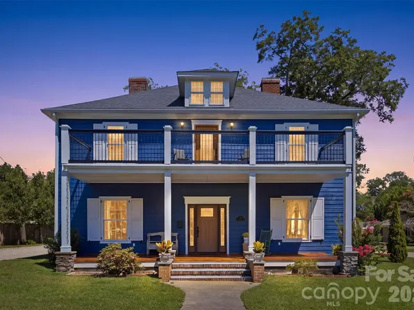 211 Jefferson St E, York, SC 29745
