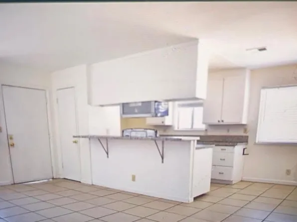 502 Caribrook Way APT 4, Stockton, CA 95207