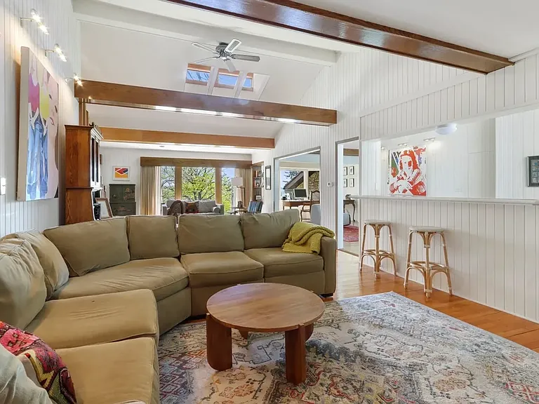 222 Ridge Rd — Photo 4