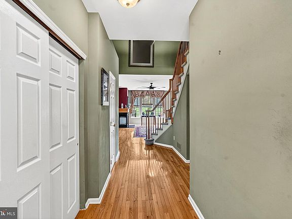 5th image of 30 Spyglass Ct