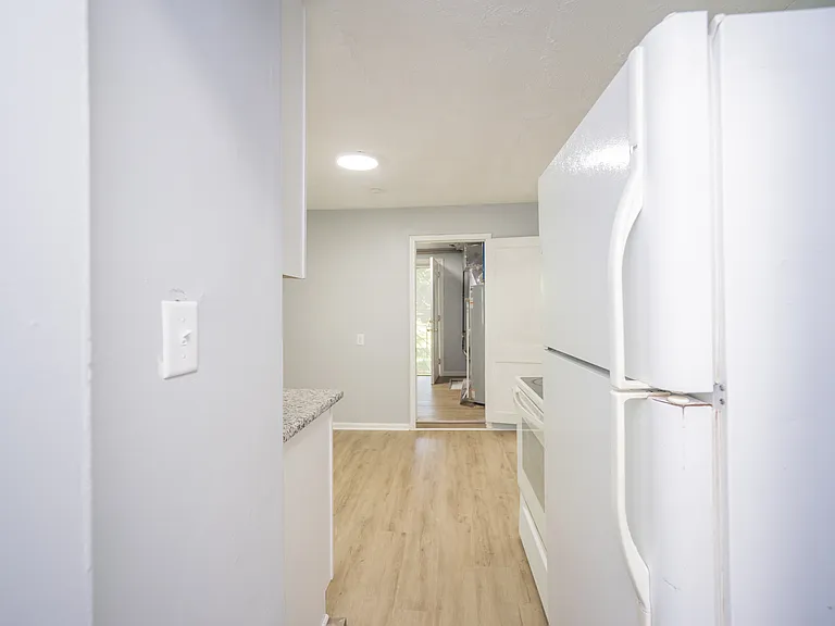 22675 Santa Maria St — Photo 24