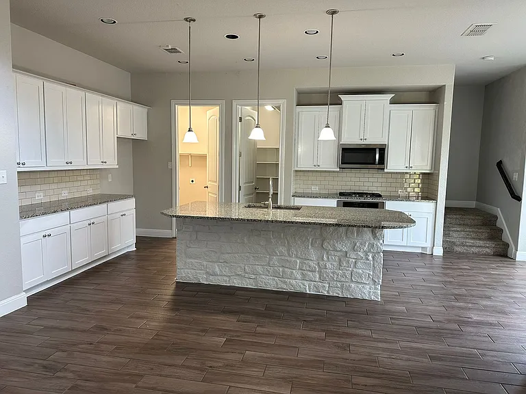 5707 Black Drum — Photo 3