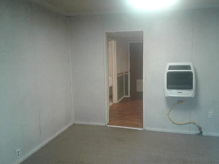 2115 N Grace Ave — Photo 5