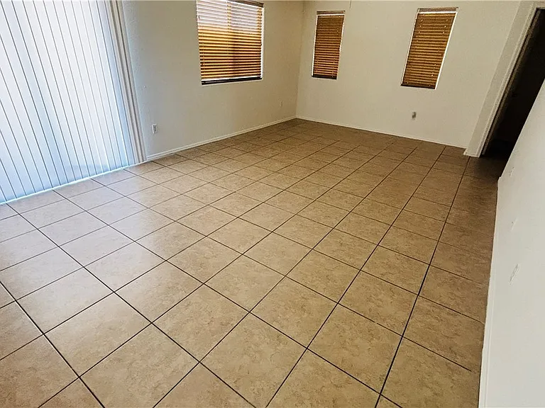 9380 Malaya Garnet Ct — Photo 5