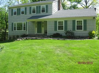 8 Pulaski Rd, White House Station, NJ 08889