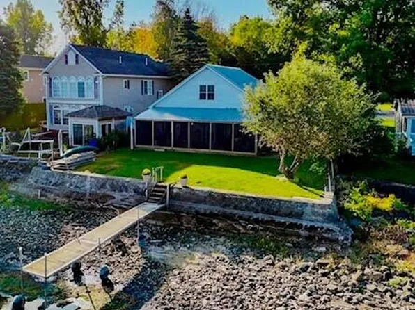 142 Algonquin Park Rd, Plattsburgh, NY 12901