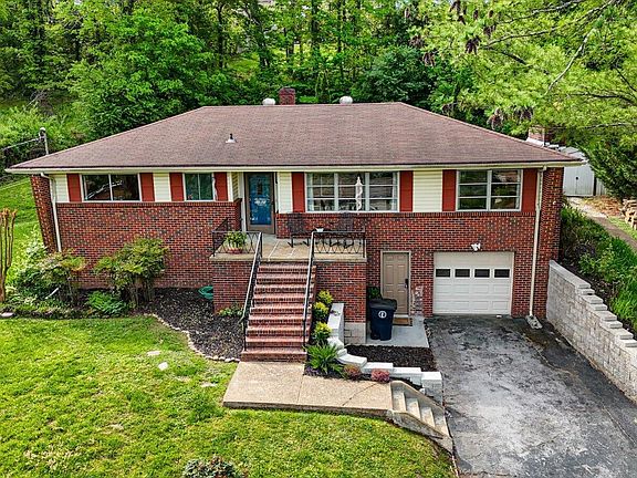 2nd image of 1402 John Ross Rd