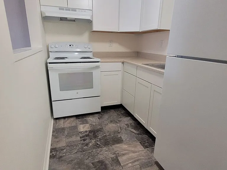Tanglewood Apartments — Photo 16