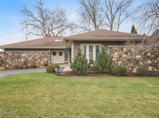 3727 Woodhams Ave, Portage, MI