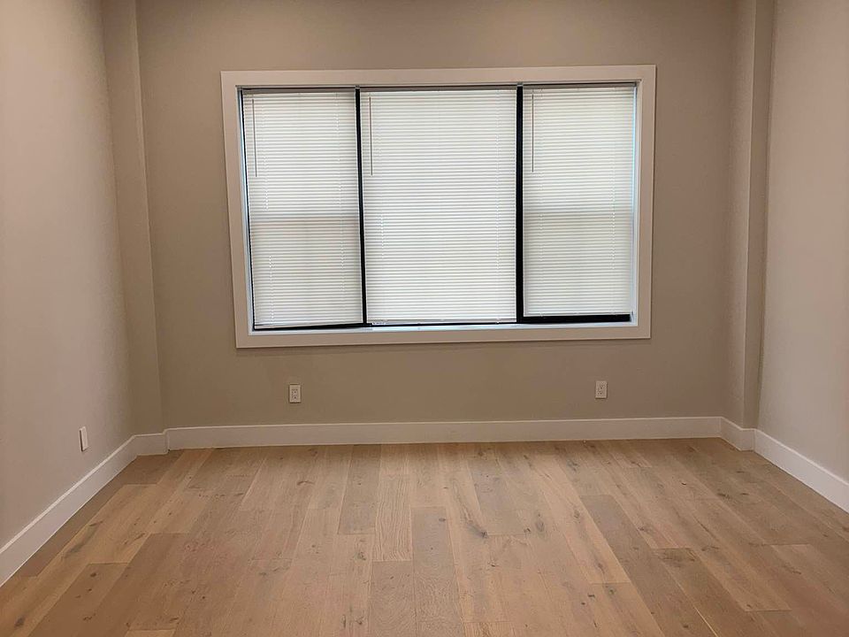 1st image of 34-29 9th St #1