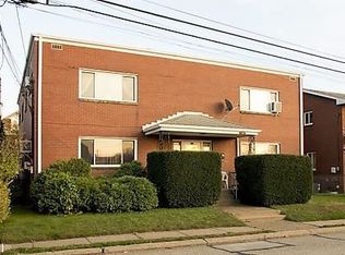 130 3rd St #3C, Pittsburgh, PA 15225