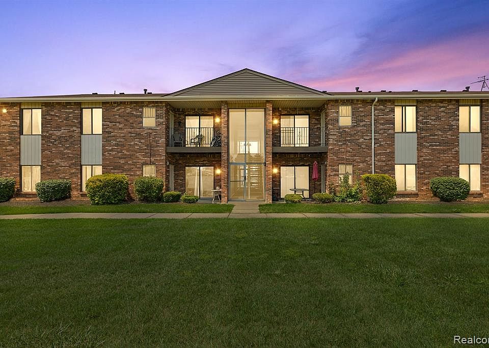 43370 Fountain Dr, Sterling Heights, MI 48313 Zillow