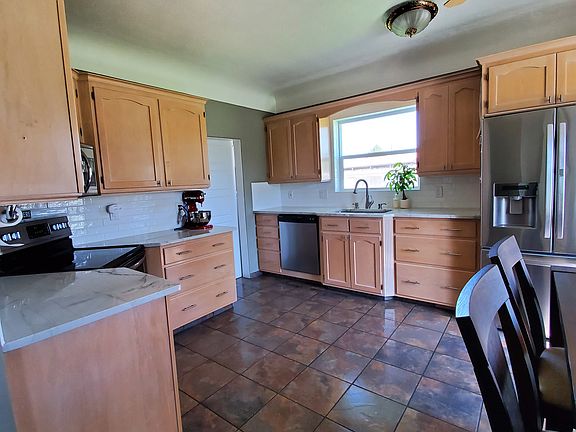 5th image of 4617 W Sylvester St