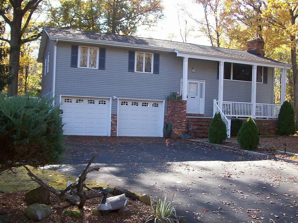 1st image of 109 Giddings Ave