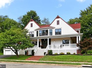 840 Glyndon St SE, Vienna, VA 22180