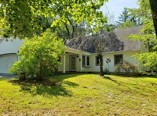 8 Kenwood Dr, Middletown, NJ 07748