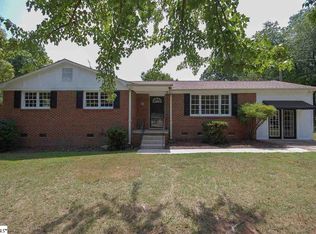 4 Brighton Ln, Taylors, SC 29687