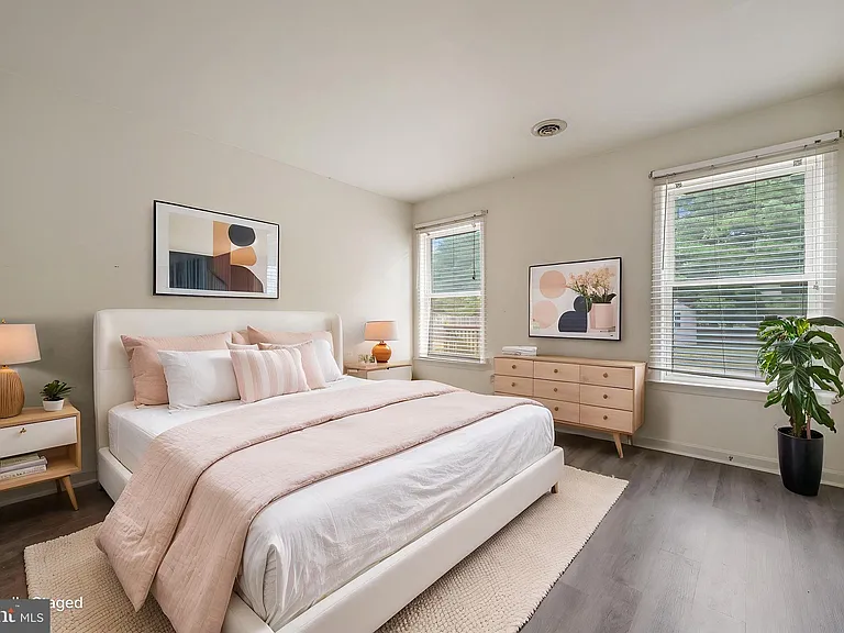 49 Winding Wood Dr — Photo 4