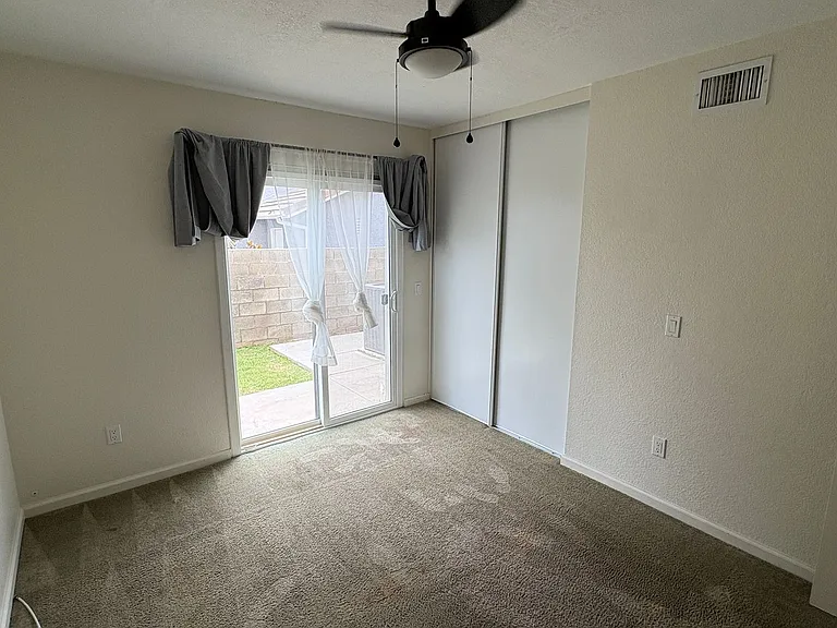 935 Ridgewood Dr — Photo 11