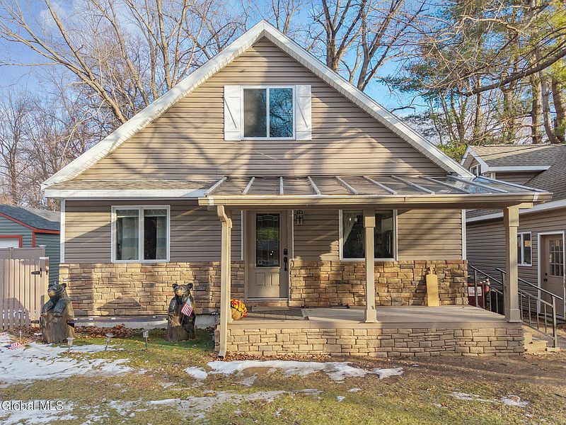 3rd image of 6110 Johnston Road