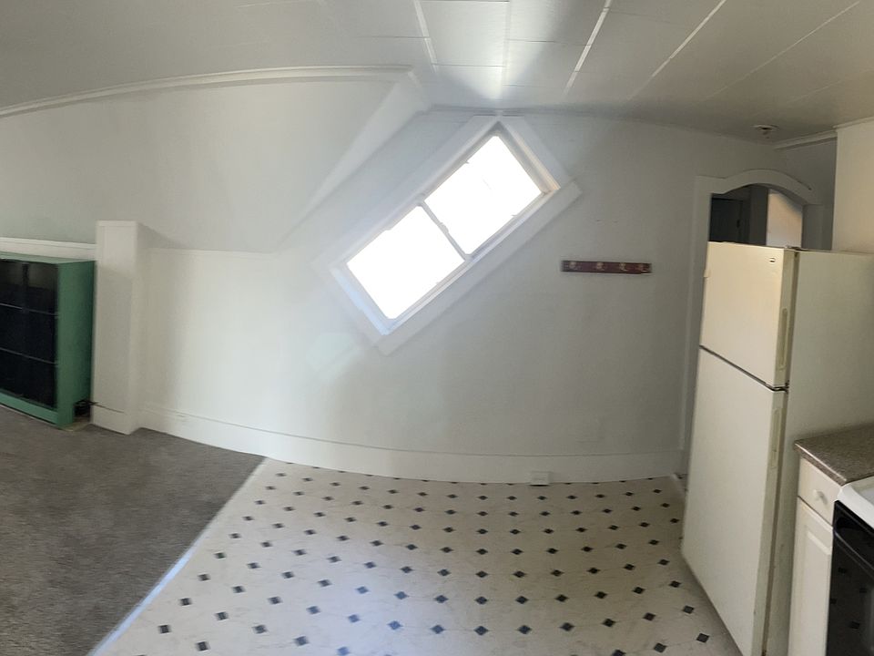 1st image of 24 Baldwin St