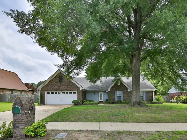 4629 Cedar Hills Dr, Millington, TN 38053