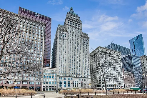 310 S Michigan Ave #2800 Photo 1