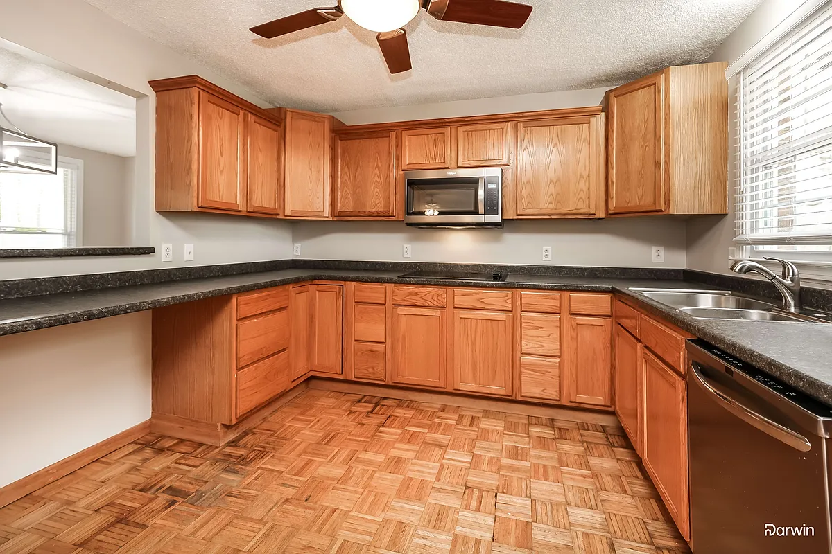 Building Photo - 2618 Timberland Dr