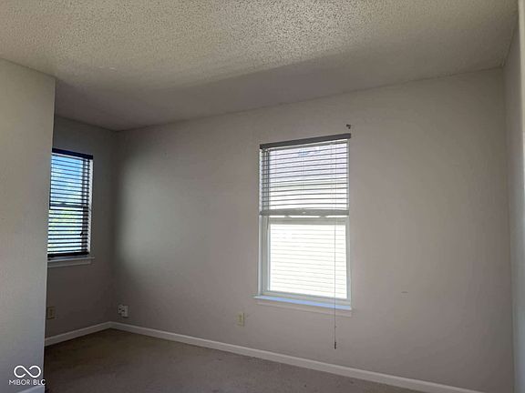 4th image of 10965 Sweetsen Rd