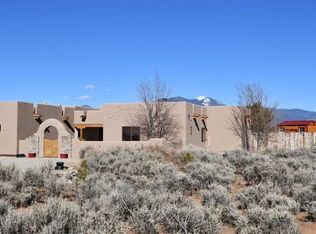 8 Calle Angelo, Ranchos De Taos, NM 87557
