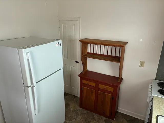 16 N State St #3 — Photo 3