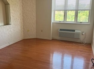 10 Smith Manor Blvd APT 709, West Orange, NJ 07052