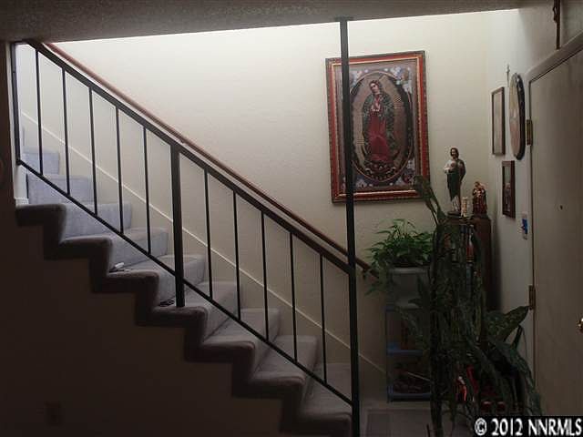 2nd image of 962 Pam Ln