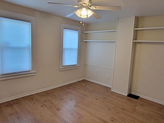 3rd image of 215 W Laurel Ave