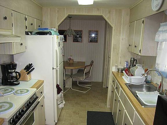 3rd image of 5524 Marlin Dr