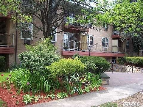 1st image of 157 Hempstead Ave APT C16
