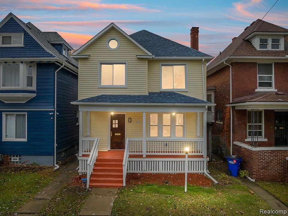 1st image of 2511 Baldwin St