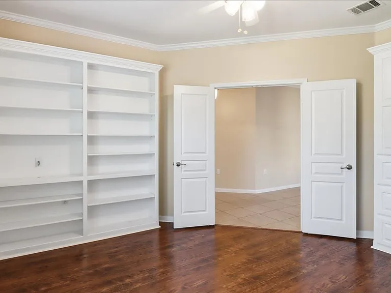 518 Deer Meadow Cir — Photo 11