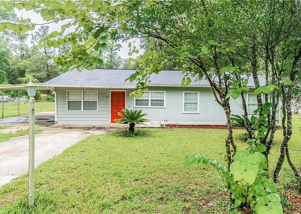 1st image of 37322 Poinsettia Ave
