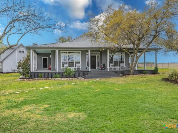 18190 Round Hall Rd, Holland, TX 76534