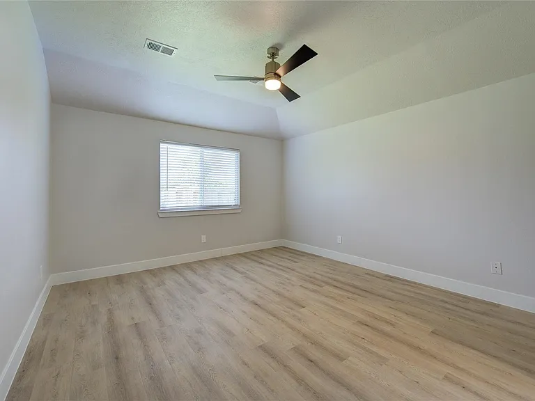 4931 Lake Catherine Ct — Photo 28