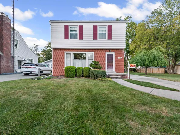 62 Huron Ave, Mount Clemens, MI 48043