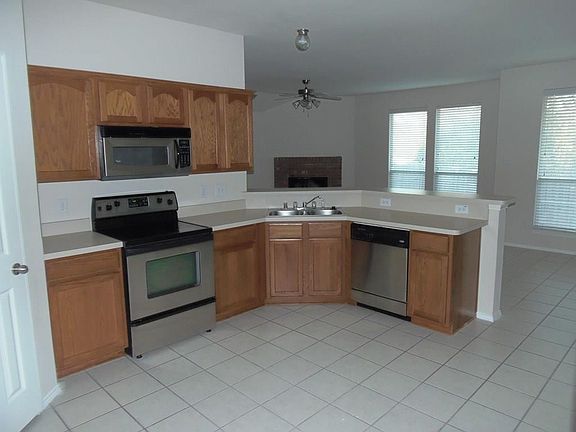 3rd image of 2110 Gleaner Dr